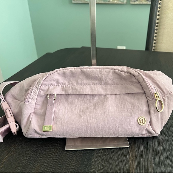 Lululemon On The Beat Belt Bag - Picture 5 of 12